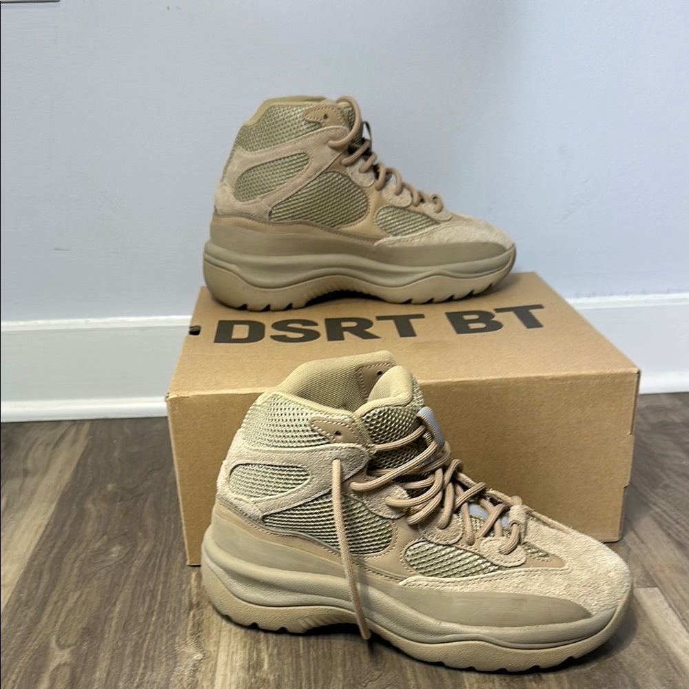 Yeezy Desert Boot Taupe Sneakers
